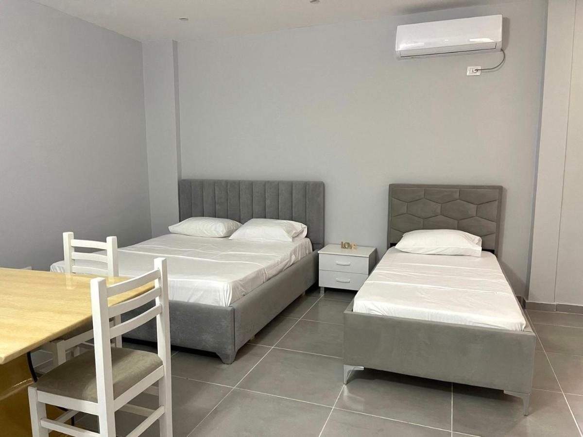 Sea You Soon Apartments Vlorë Eksteriør bilde