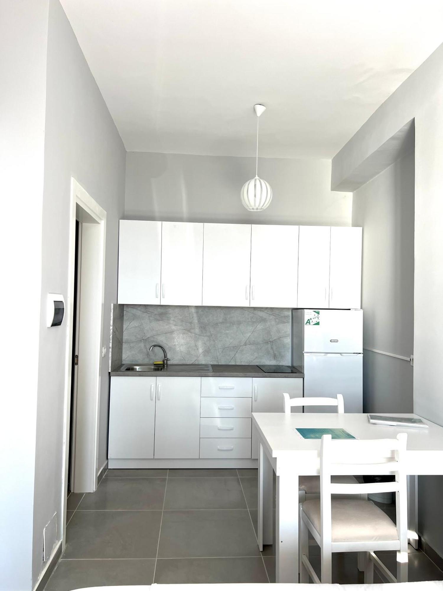 Sea You Soon Apartments Vlorë Eksteriør bilde